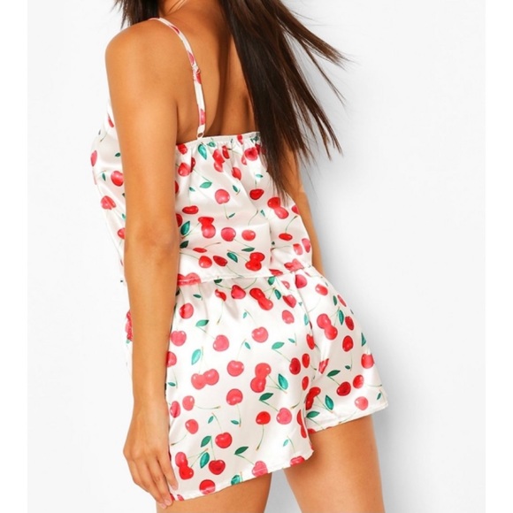 SOLD 💕NEW Boohoo Satin Cherry Sleep Set - Picture 2 of 16